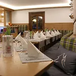 Thueringer Hof 3*